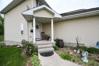 3559 Stoneview Cir SW, Cedar Rapids, IA 52404