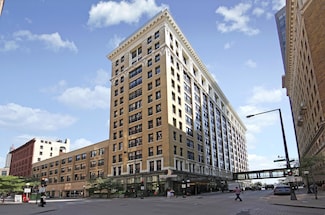 350 Saint Peter St Unit 606, Saint Paul, MN 55102