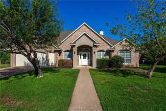 2107 Maplewood Ct, College Station, TX 77845