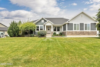 221 E Huckleberry Ln, Heber City, UT 84032