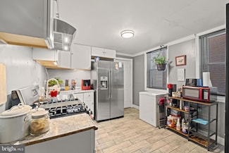 1424 Sellers St, Philadelphia, PA 19124