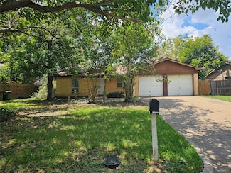 1604 Homemaker Hills Dr, Arlington, TX 76010