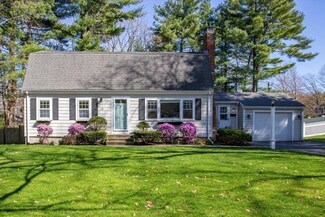 28 Woodard Rd, Walpole, MA 02081