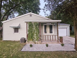 1314 Henson Ave, Kalamazoo, MI 49048