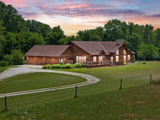 S36W30613 Dendon Ct, Waukesha, WI 53189