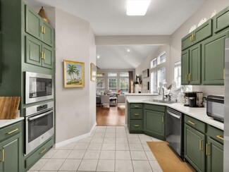5101 Clarksburg Ct, Arlington, TX 76017
