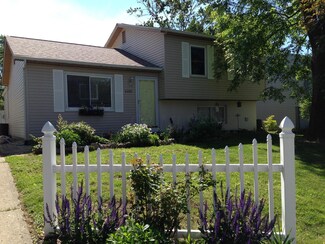 4416 Trotter Dr, Obetz, OH 43207