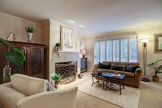 2333 Bering Dr Unit 127, Houston, TX 77057