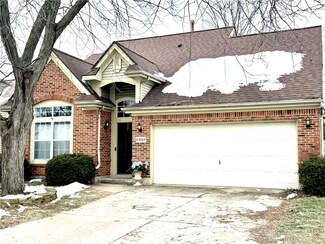 2357 Polo Park Dr, Dayton, OH 45439