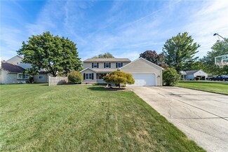 32141 Cambridge Cir, Avon Lake, OH 44012