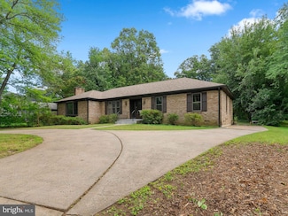 7113 Judith Ave, Alexandria, VA 22315