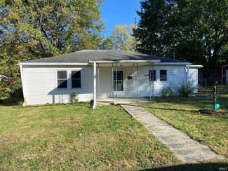 717 E Walnut St, Marion, IN 46952