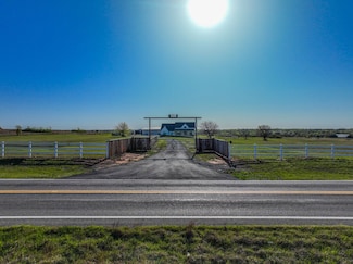 18334 May Ave, Lindsay, OK 73052
