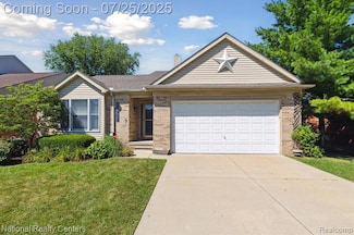21909 Stephens St, Saint Clair Shores, MI 48080