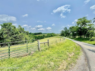 4 Baker Ridge Rd, Willisburg, KY 40078