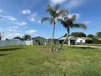 502 Canal Dr, Lake Wales, FL 33859