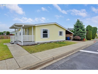 1015 Oak St Unit 74, Silverton, OR 97381
