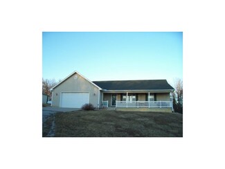 7677 SE Freeway Farms Dr, Holt, MO 64048
