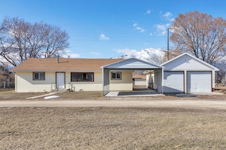 107 W Cooper Ln, Hamilton, MT 59840
