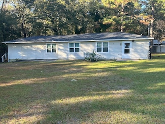 2704 Lizzie Creek Rd, Summerton, SC 29148