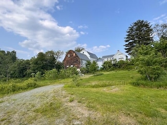 98 Madison Ave, Madison, ME 04950