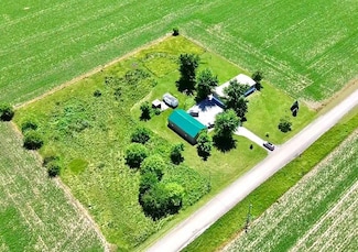 28962 210th St, Maryville, MO 64468