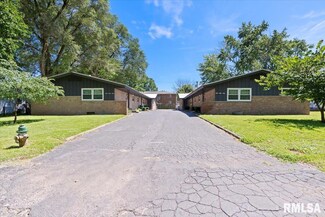 1030 W Iles Ave, Springfield, IL 62704