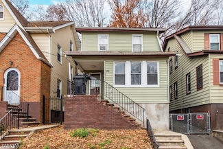 279 Smith St, Newark, NJ 07106