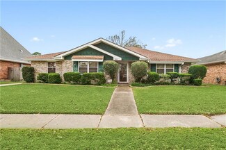 1824 Carol Sue Ave, Gretna, LA 70056