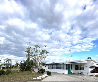 6903 E Bayou Ln, Bradenton, FL 34207