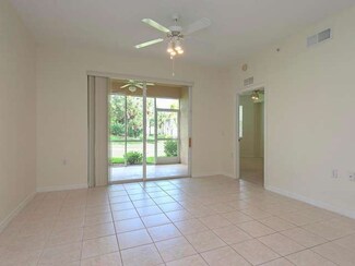 2690 Cypress Trace Cir Unit 3219, Naples, FL 34119