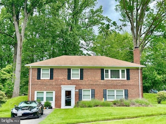 7204 Camp Alger Ave, Falls Church, VA 22042