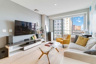 375 Canal St Unit 908, Somerville, MA 02145