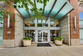 933 W Van Buren St Unit 912, Chicago, IL 60607