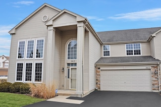 2612 Maple Cir Unit 1, West Dundee, IL 60118