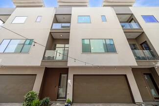 1717 Hickory St, Houston, TX 77007
