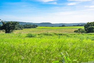 449 Luke Hayes Way, Fredericksburg, TX 78624