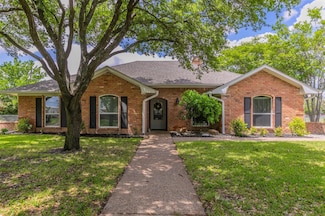 506 Lazy Acres Dr, Woodway, TX 76712