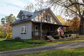 9220 Chautauqua Rd, Fredonia, NY 14063