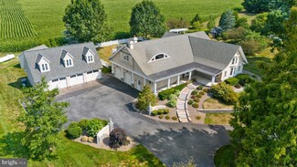 397 Walnut Rd, Honey Brook, PA 19344