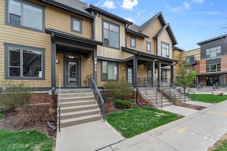 2814 No Oaks Ridge, Fitchburg, WI 53711