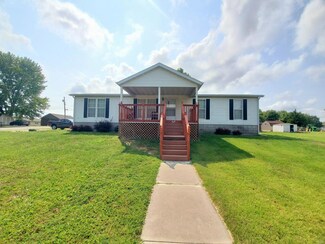 203 N 7th St, La Grange, MO 63448