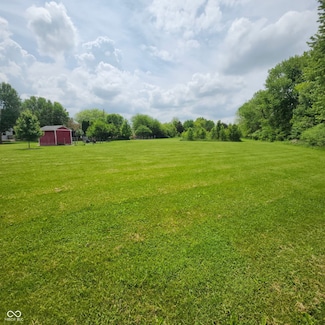 11201 E Birdsong Dr, Indianapolis, IN 46229