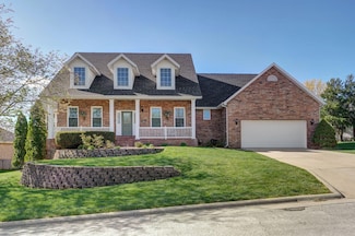 2712 W Executive Cir, Ozark, MO 65721
