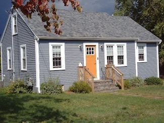 876 Autumn St, North Dighton, MA 02764