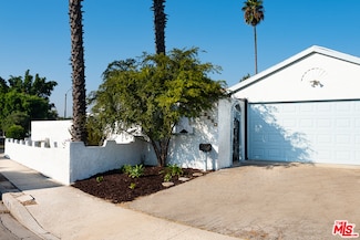 7901 Kraft Ave, North Hollywood, CA 91605