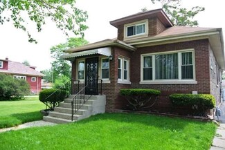2121 S 8th Ave, Maywood, IL 60153