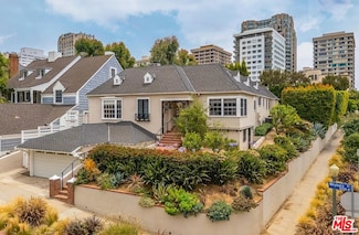 10798 Weyburn Ave, Los Angeles, CA 90024