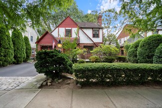 304 Kilburn Rd S, Garden City, NY 11530