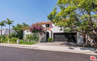 16866 Charmel Ln, Pacific Palisades, CA 90272